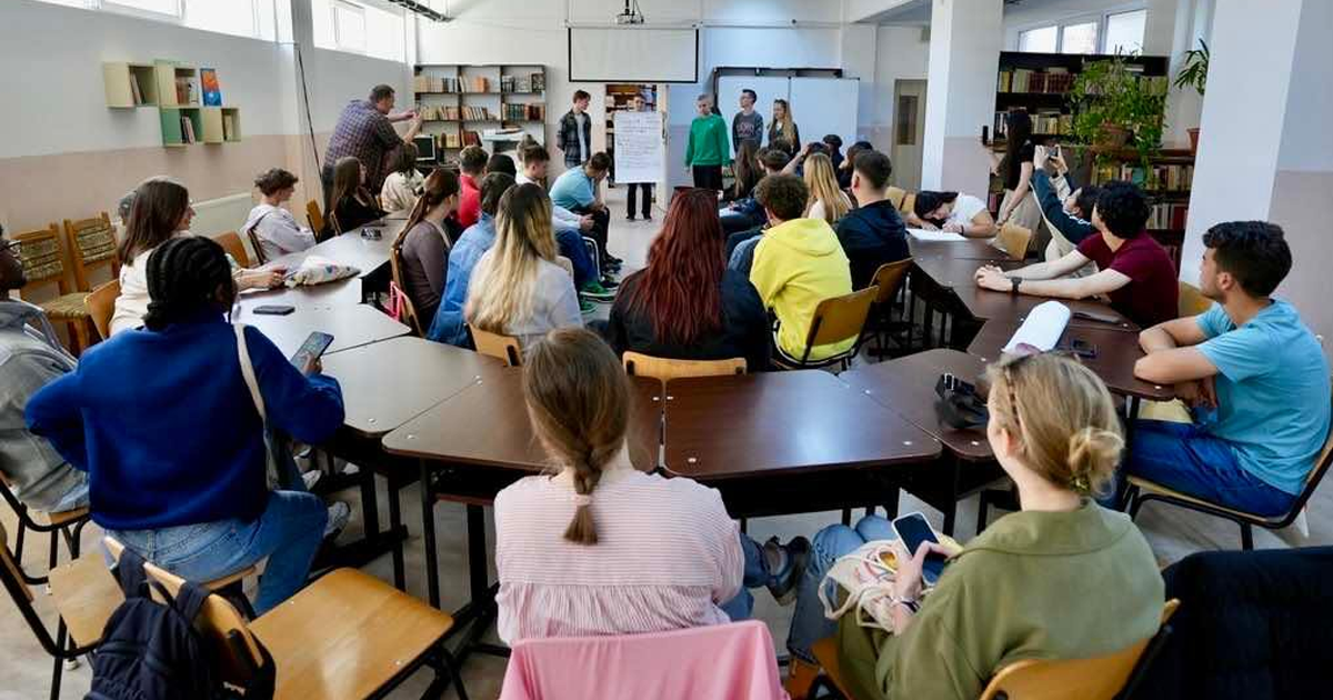 Group photo from the Green Skills project in Romania